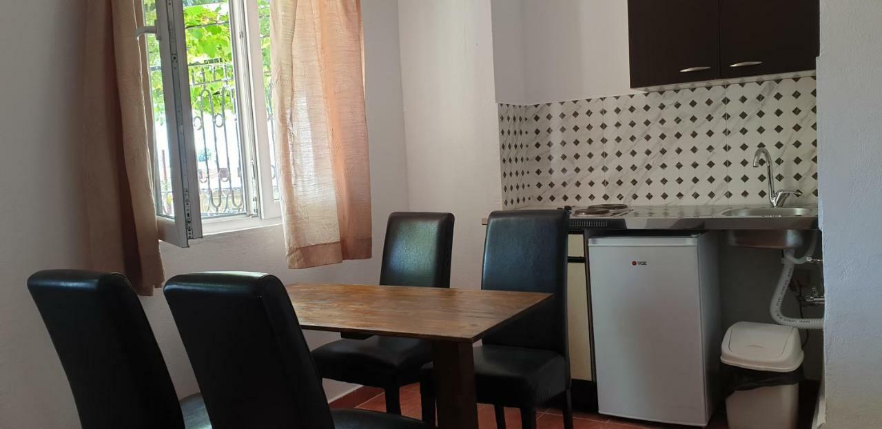 Apartments Prag 울친 외부 사진